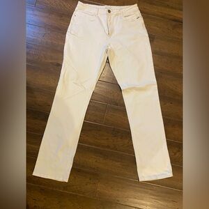 FDJ Chic White Straight Leg Women's Jeans